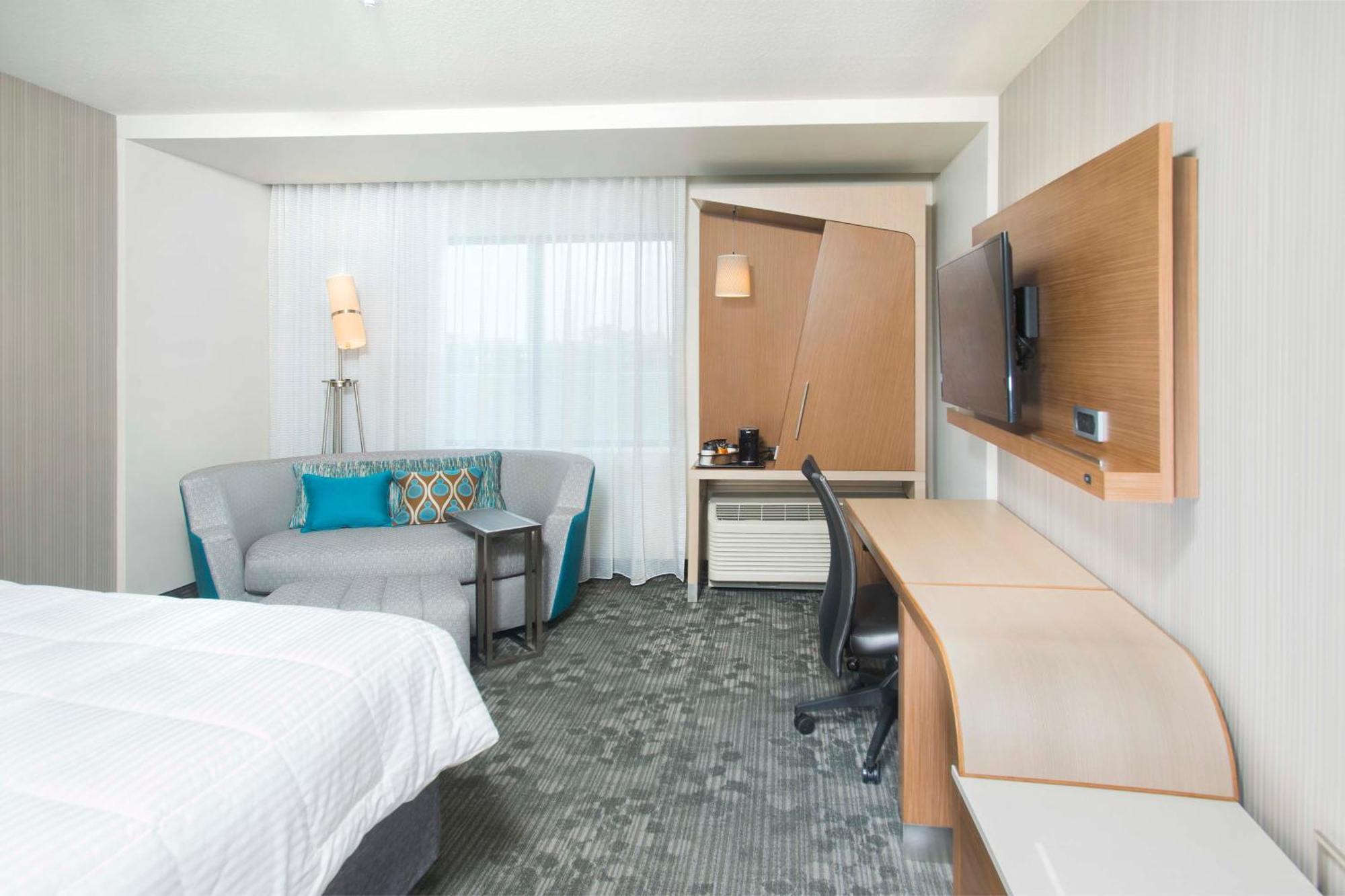 Courtyard By Marriott Redwood City Exterior photo