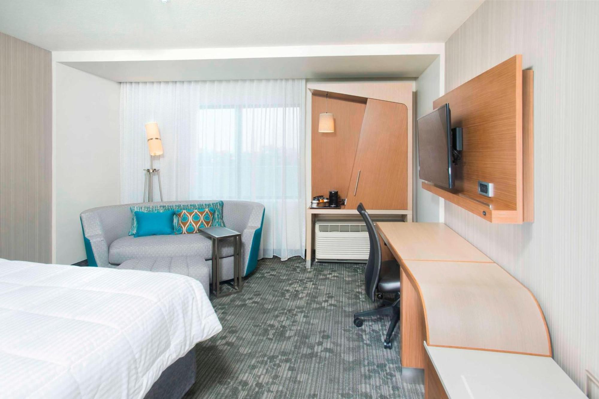 Courtyard By Marriott Redwood City Exterior photo